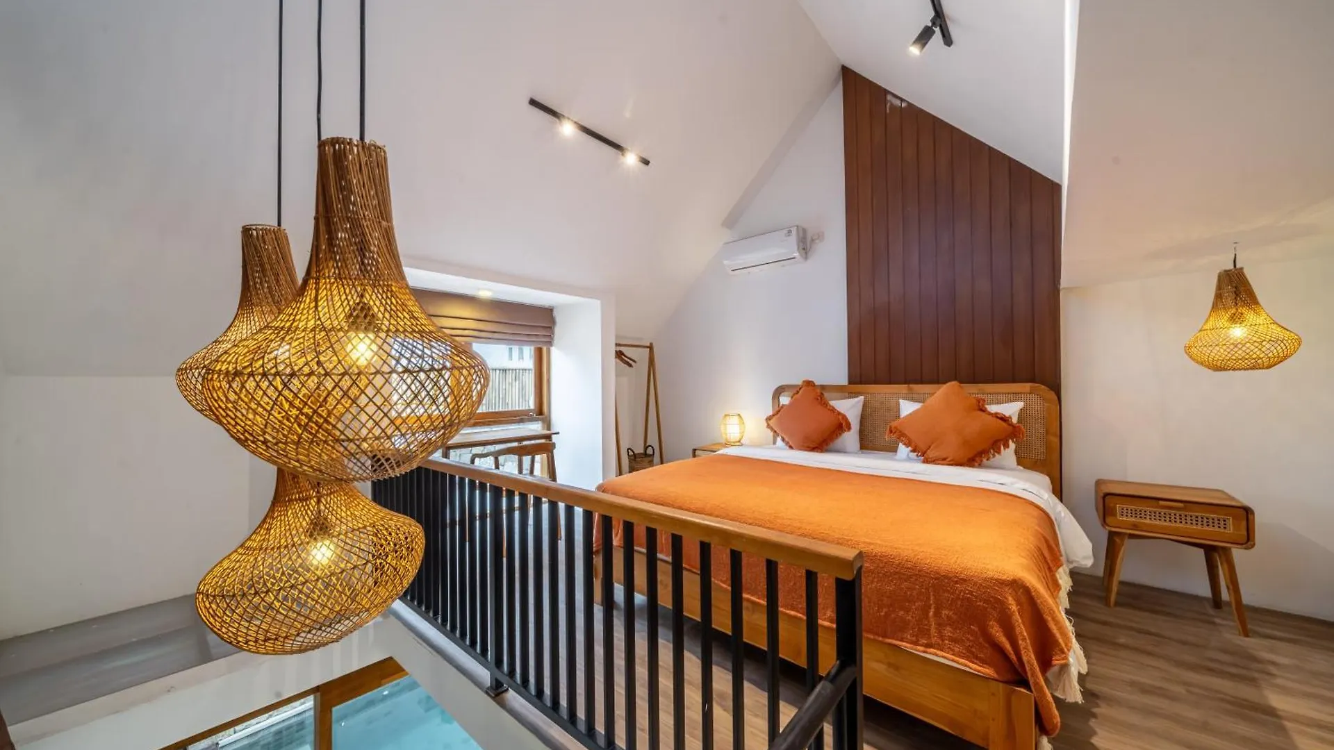 Exquisite 3-Bedroom Villa In Seminyak With Private Rooftop Oasis Kerobokan